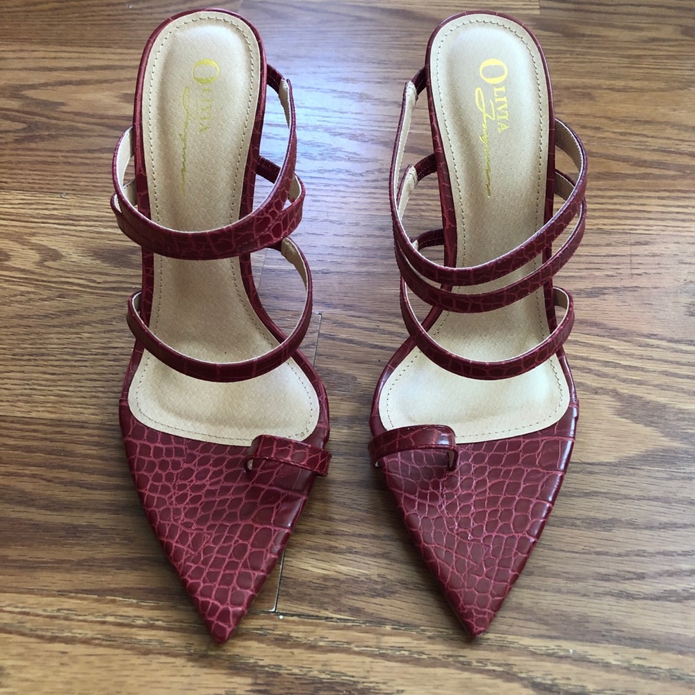 Miss Lola BRAND NEW Pointy Red Heels SIZE 10